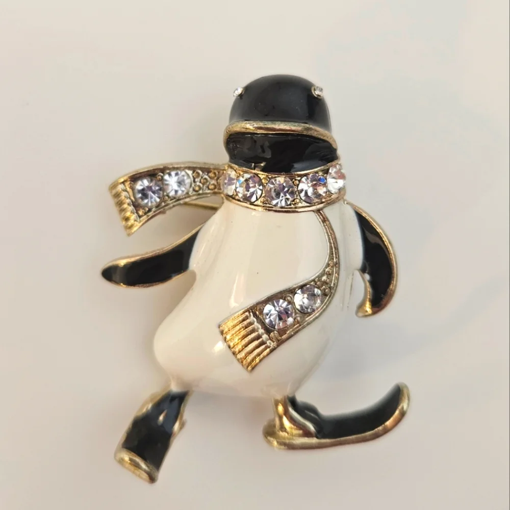 Jones New York vintage enamel Penguin brooch crystal scarf